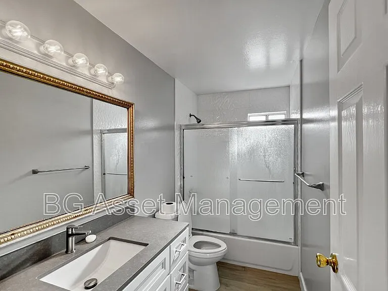 10 Lee St #7 — Photo 10