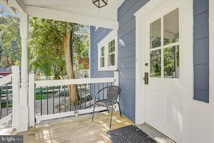 3 bed, 1.5 bath, 2808 sqft, $3,500 — Photo 1