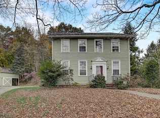 59 Honeysuckle Ln, Milford, NJ 08848