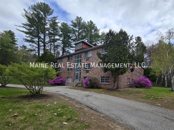 20 Tall Pines Dr, Lewiston, ME