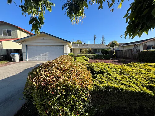 6426 Ivy Ln Photo 1