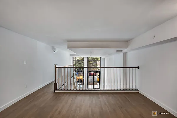 Rented by Luxury Apartments LIC | media 16