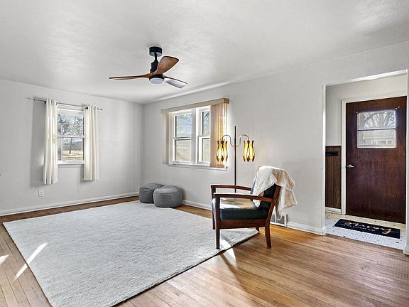 4th image of 3914 Dennett Drive