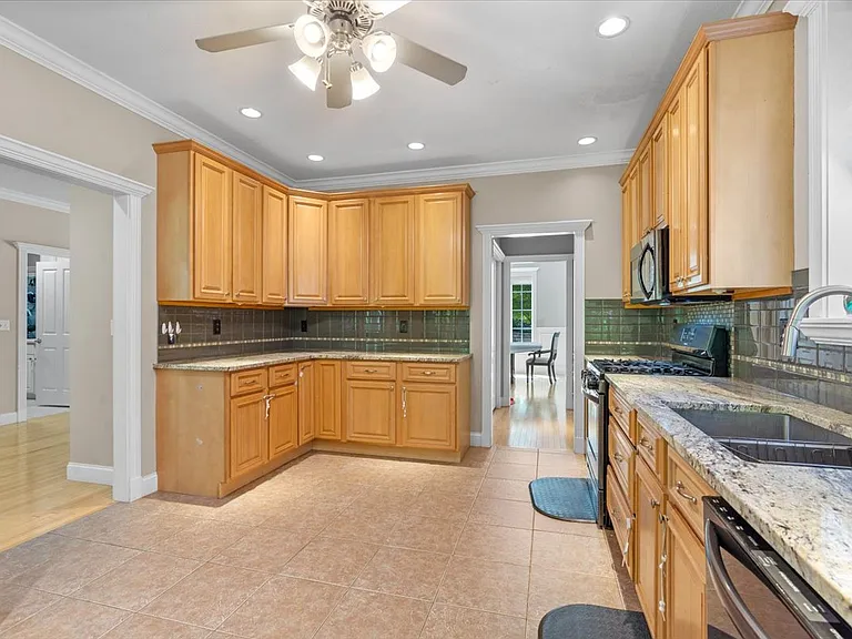 2320 Chatham Rd #1 — Photo 13