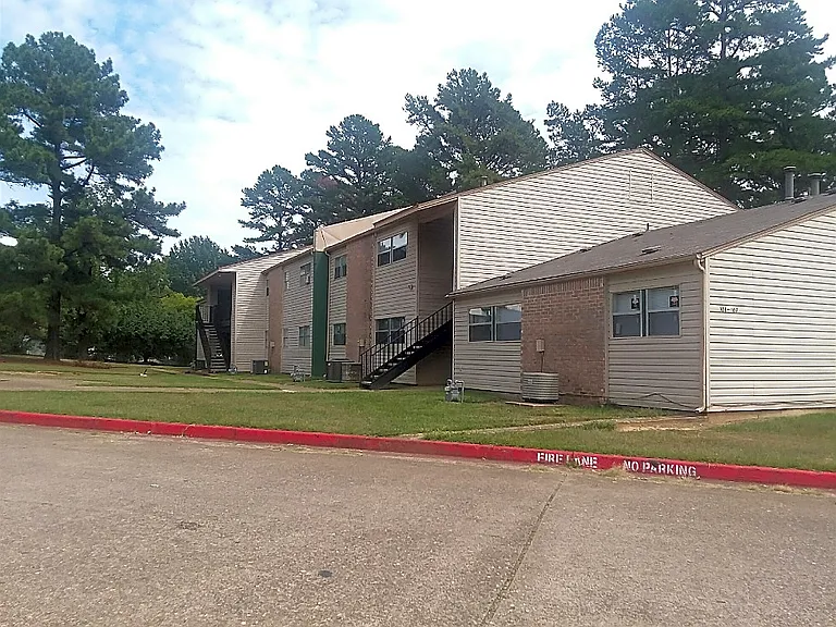 100 Abby Ln — Photo 4