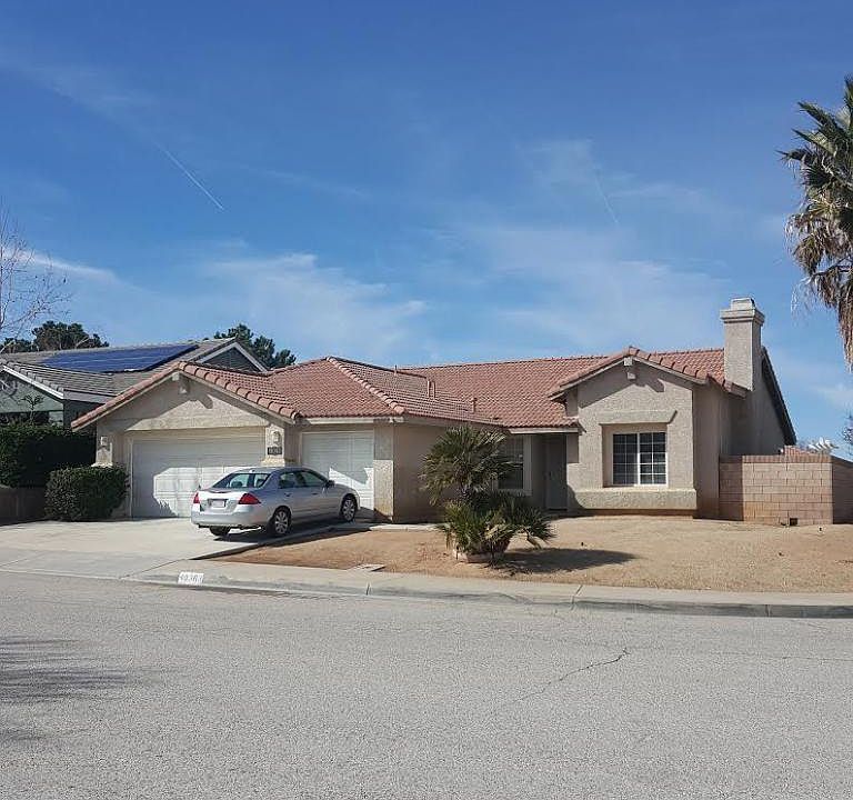 2nd image of 40363 Racquet Ln
