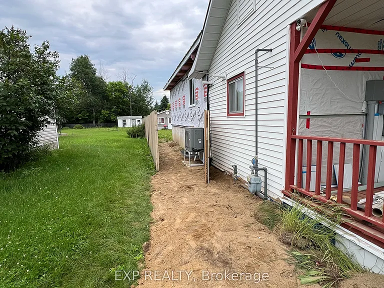 18C Hebert St — Photo 3