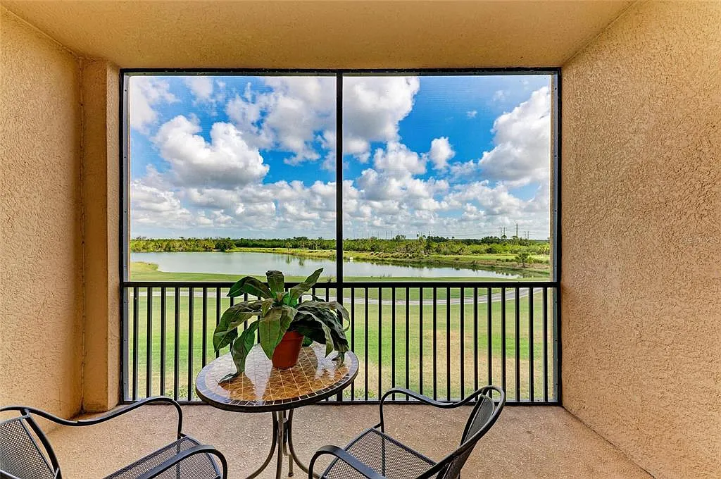 2 bed, 2.0 bath, 1194 sqft, $2,499 — Photo 1