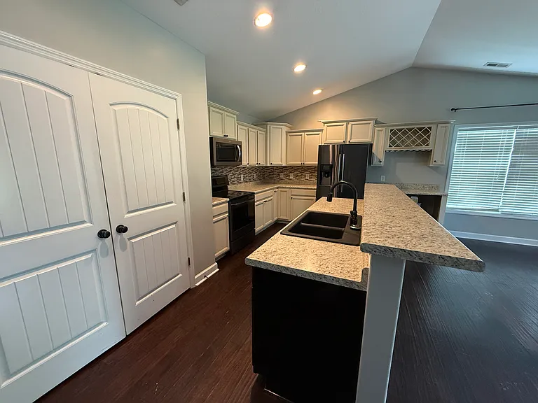 109 Pembury Way — Photo 25