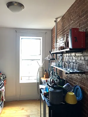 Rented by LJ Sloane Management | media 30