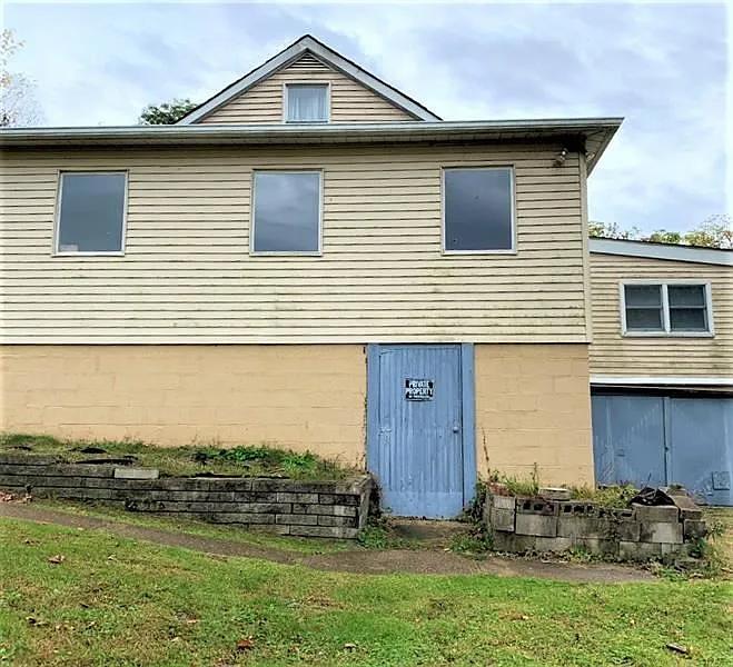 134 Francis Rd photo 1
