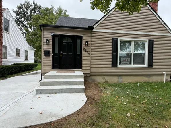 2819 White Oak Dr, Dayton, OH 45420