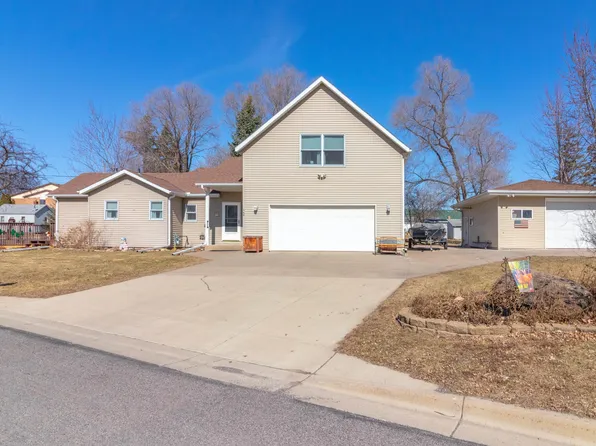 140 4th Ave S, Foley, MN 56329