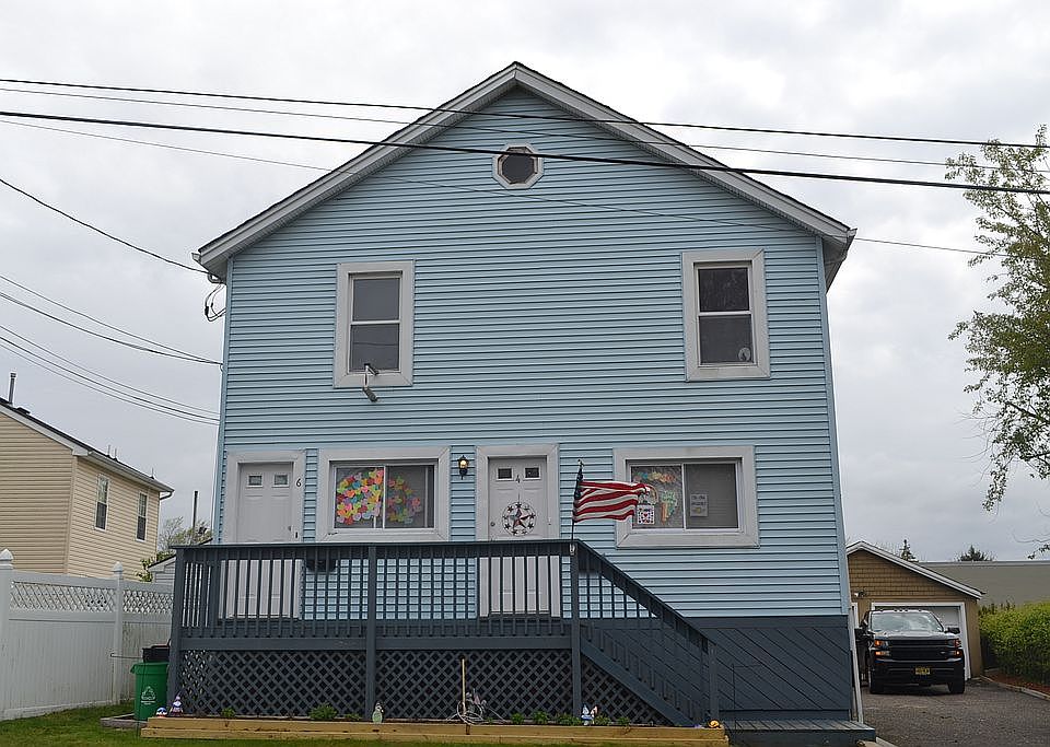 4-6 Cross Ave - 2 Family