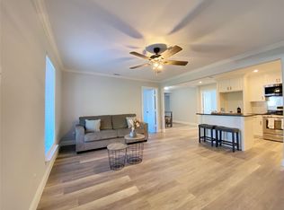 2722 Gladstone Dr, Dallas, TX 75211