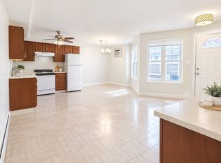 27 Malibu Ct #1, Staten Island, NY 10309