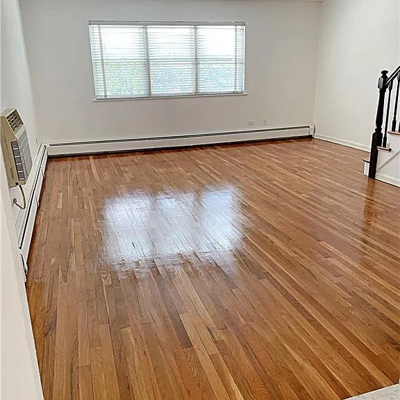 2710 Harding Ave #2 — Photo 3
