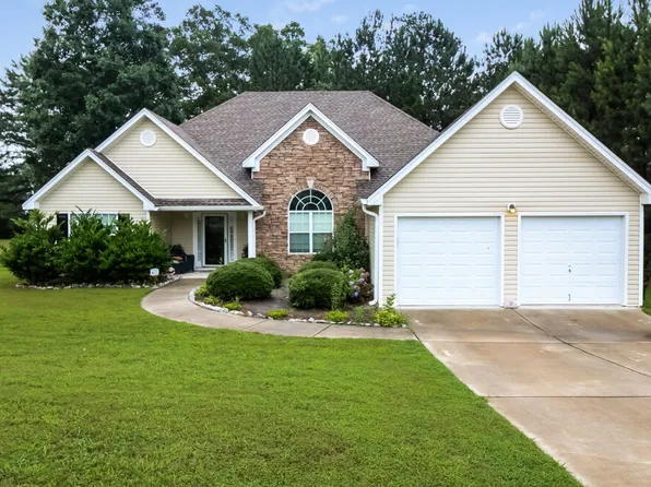 2404 Napa Valley Dr, Villa Rica, GA 30180