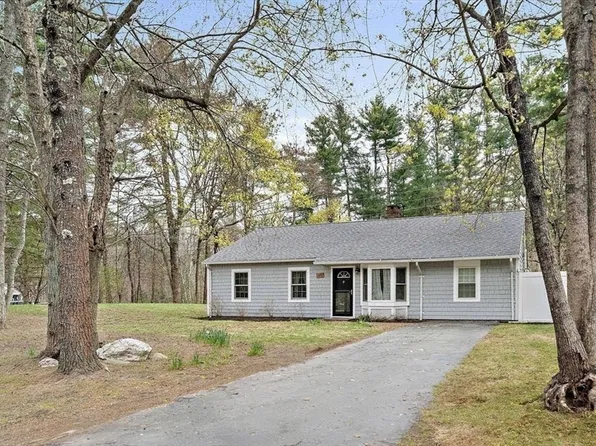 113 Bradford Rd, Hanover, MA 02339