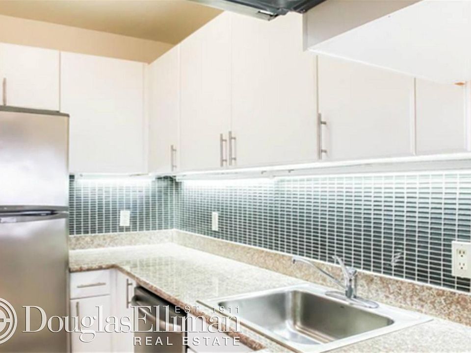 1st image of 460 W 20th St #7D*