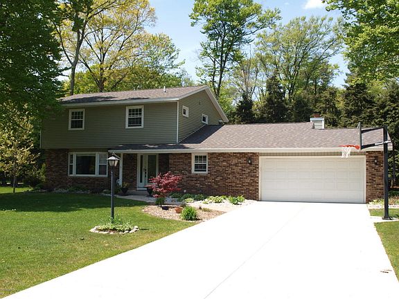 2nd image of 6705 Shari Dr