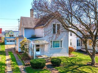 310 S 4th St, Coshocton, OH 43812