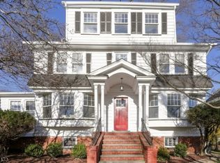 75 Oakview Ave, Maplewood, NJ 07040