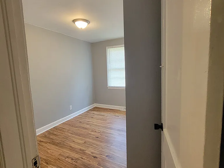1418 Winston Dr — Photo 24