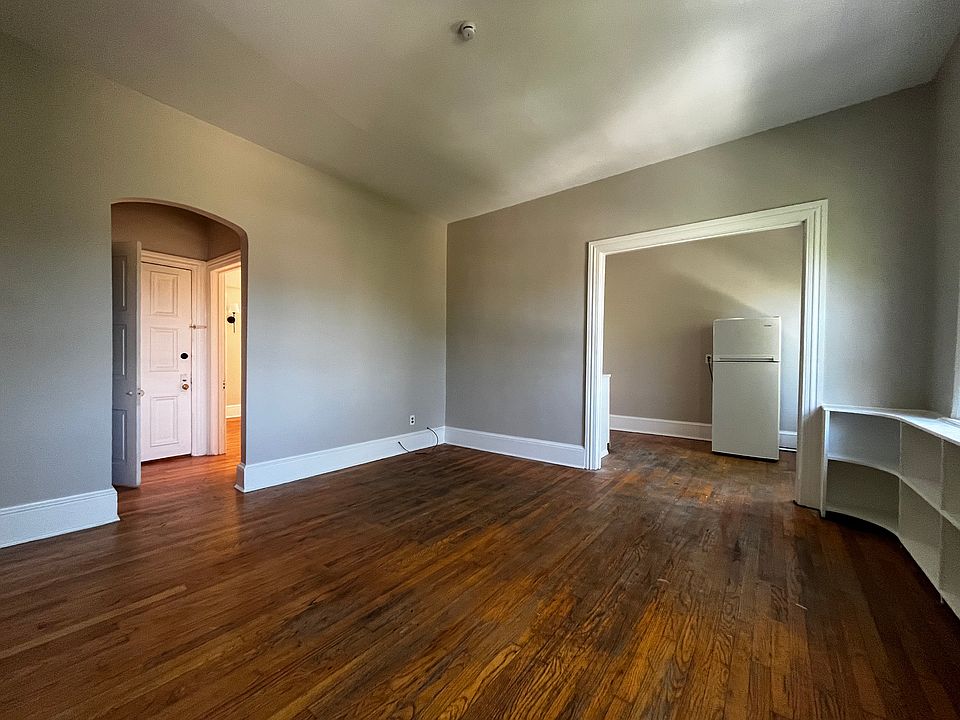 2nd image of 804 N West St APT 5