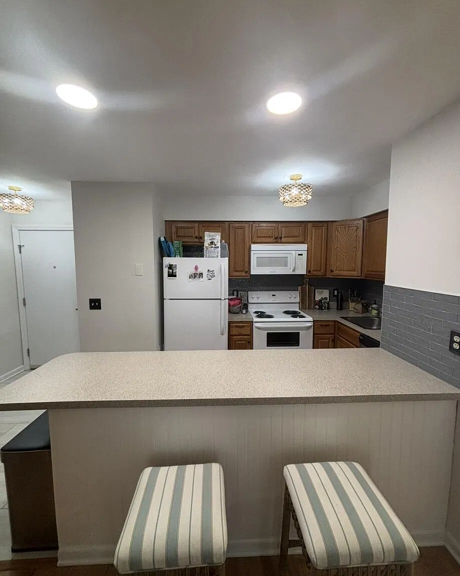 1 bed, 806 sqft, $2,200 — Photo 4