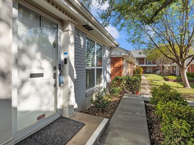 1013 Roaring Springs Rd UNIT 1013, Fort Worth, TX, 76114