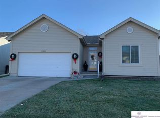 15013 Tibbles St, Omaha, NE 68116