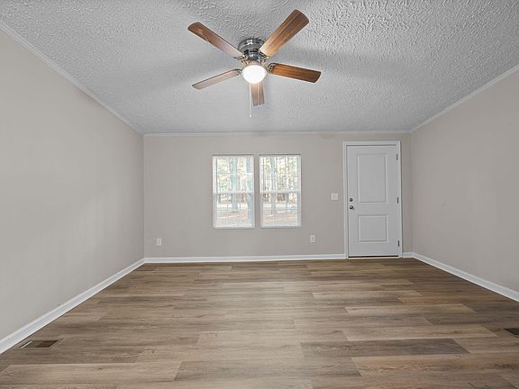 2nd image of 252 Regina Ln