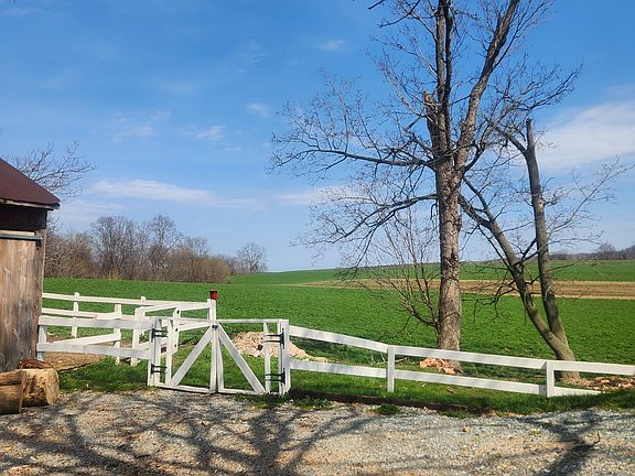 5th image of 667 Marticville Rd