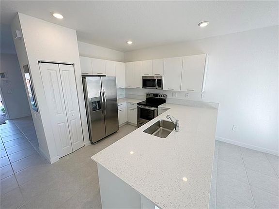 5th image of 2340 NW 125th St