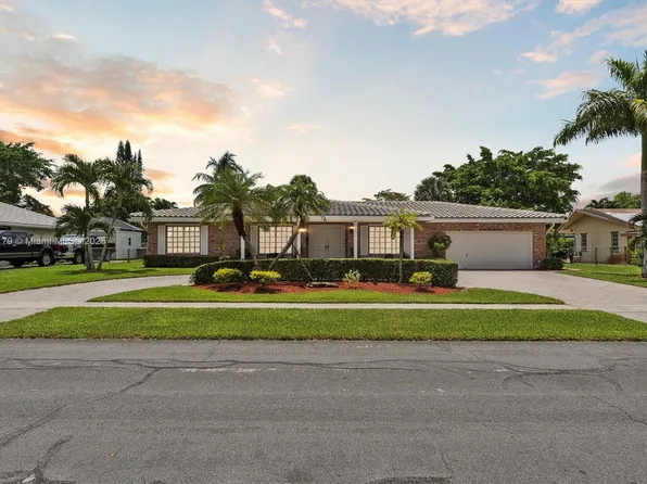 6100 SW 8th Ct, Plantation, FL 33317