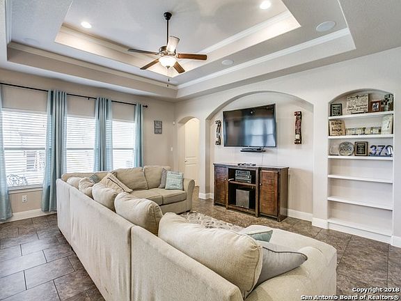4th image of 513 Lucile Ln