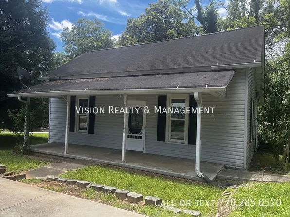 304 Broad St, Carrollton, GA 30117