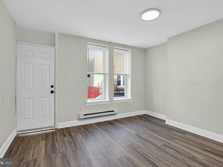 1729 N Bambrey St — Photo 5
