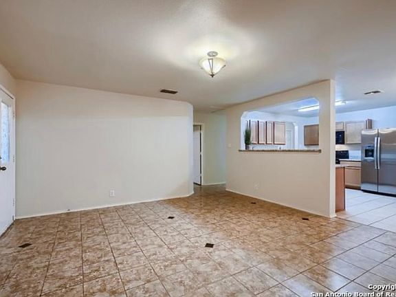 5th image of 6218 Amherst Bay
