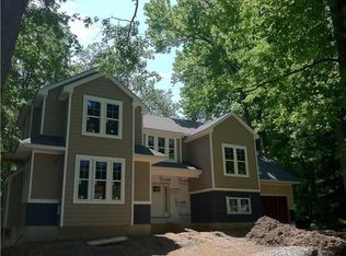 2302 Hillside Rd, Wilmington, DE 19810