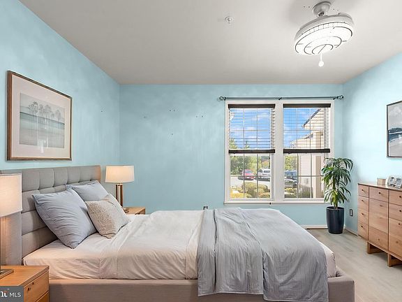 5th image of 429 Majestic Prince Cir