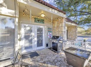 200 Free Rein UNIT 2, Horseshoe Bay, TX 78657