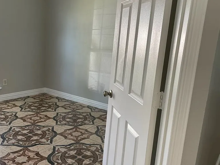 313 Creekwood Ln #1 — Photo 5