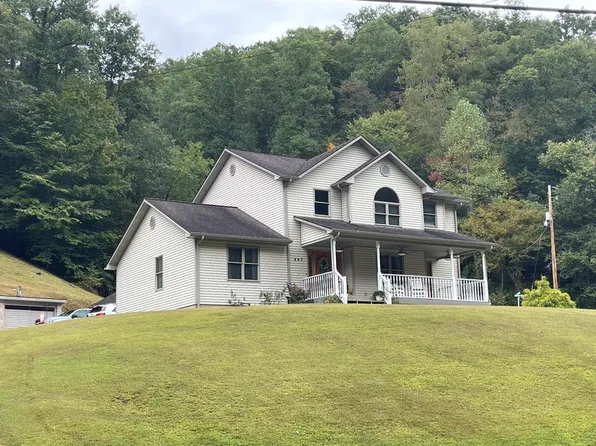 447 Big Elk Rd, Beauty, KY 41203