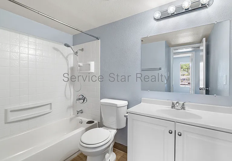 13027 N 28th St — Photo 15