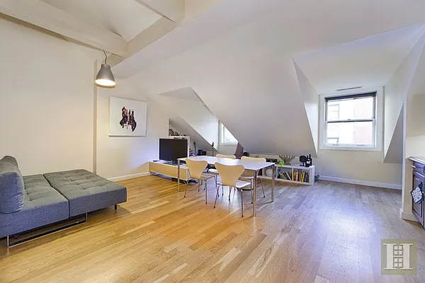 Rented by Halstead Real Estate | media 10