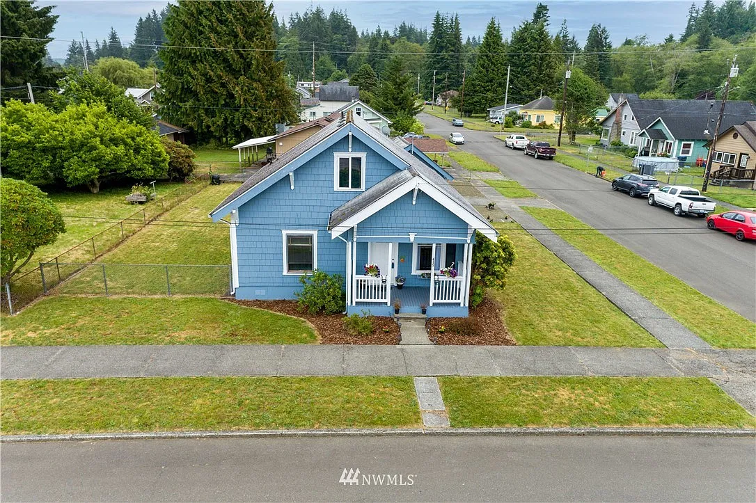 419 E Street photo 1