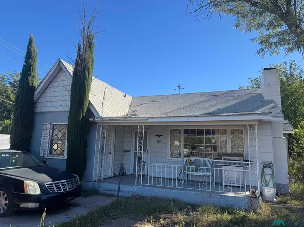 707 S 8th St, Artesia, NM 88210
