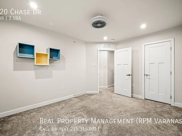 220 Chase Dr — Photo 32
